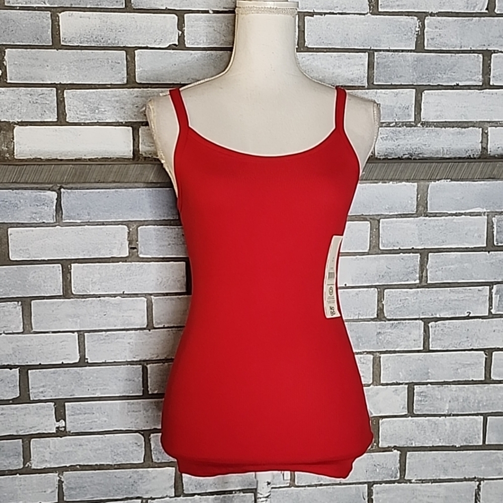 • NWT No Boundaries Women's Sleeveless Ribbed Cami Tank Top Size XL Red - Picture 2 of 12